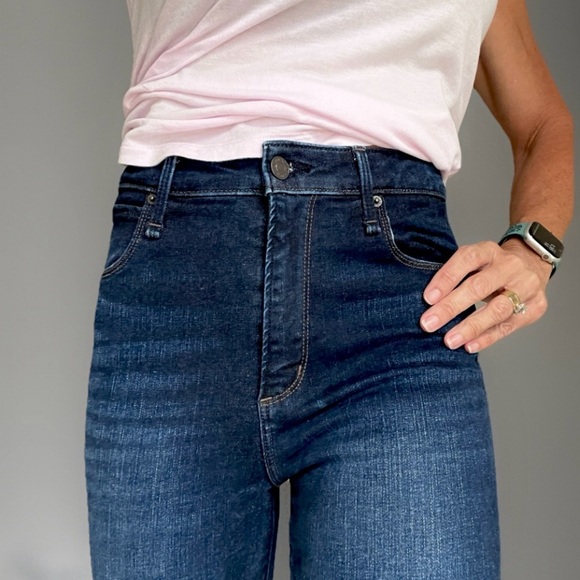 Abercrombie & Fitch Super Skinny Womens Jeans size 2  High Rise Dark Blue preppy - Picture 1 of 7